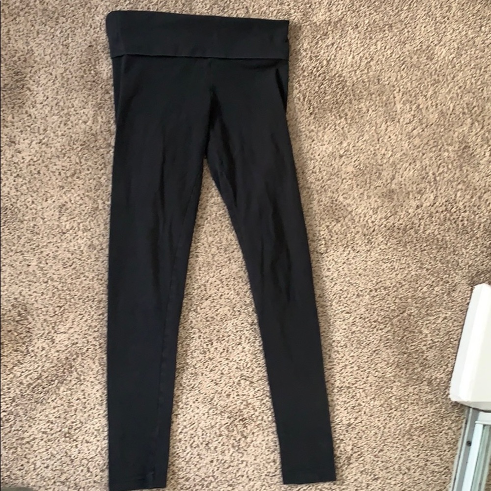 PINK Victoria Secret cropped leggings